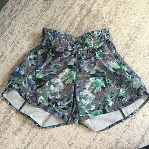 Lululemon short